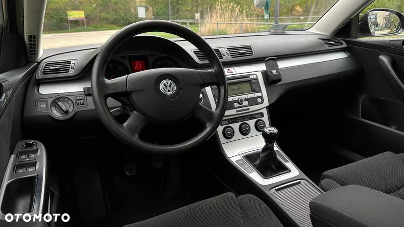 Volkswagen Passat 2.0 TDI DPF Comfortline - 17