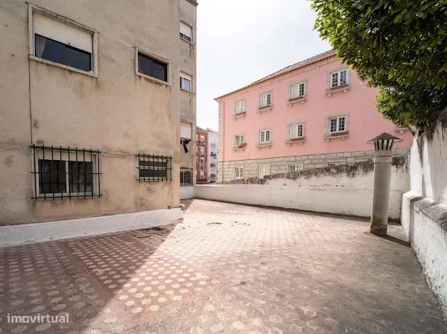 Prédio de Investimento Premium no Centro de Almada | Vista Rio | Eleva-36