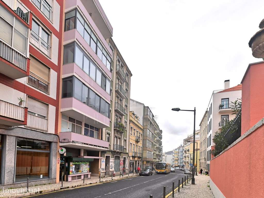 T1 EM CAMPOLIDE | VISTA AMOREIRAS ! EXCELENTE OPORTUNIDADE DE INVES...-13