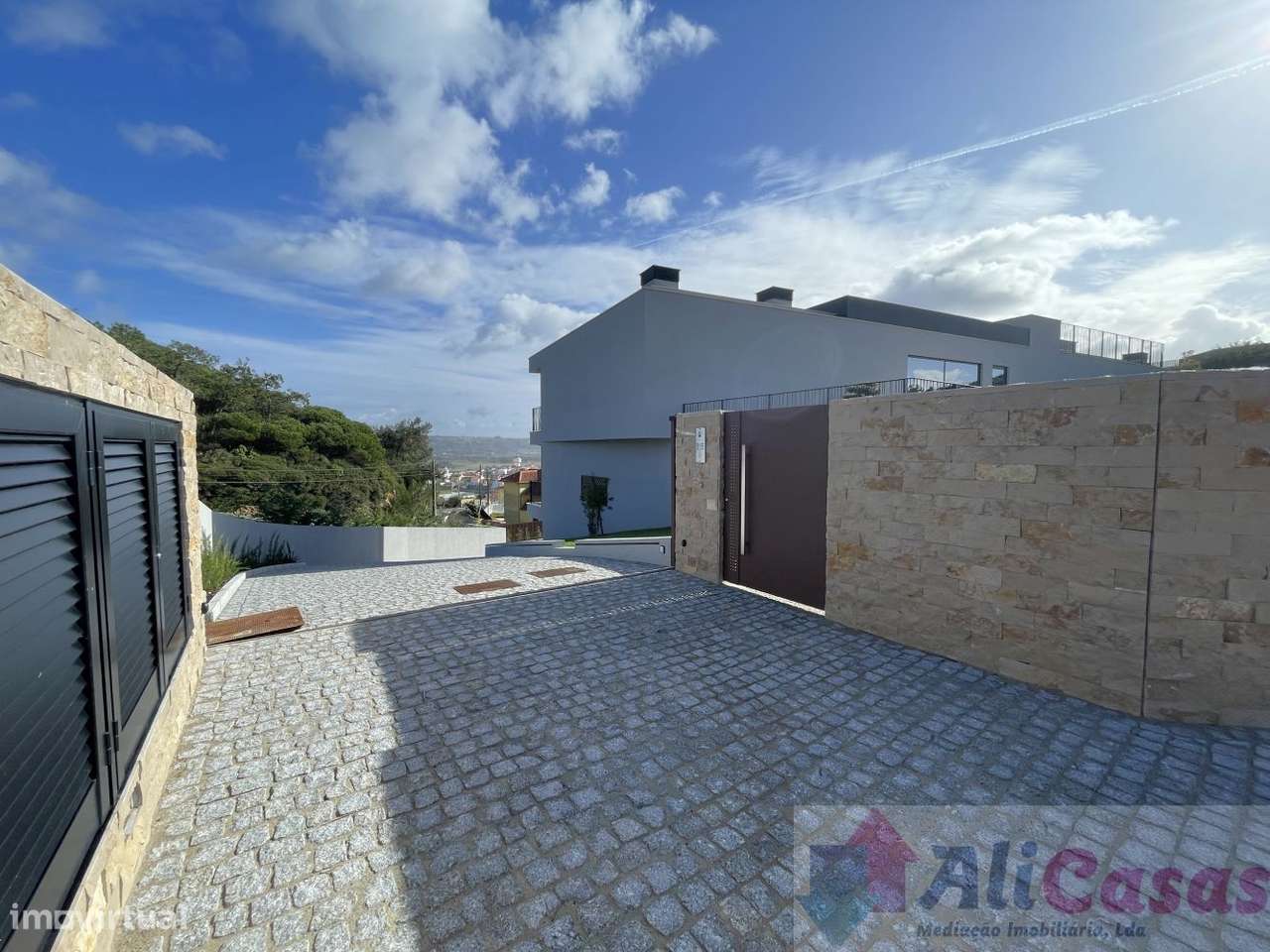 Excelente T3 C/terraço e Jacuzzi Privado- Vista para a Baía-25