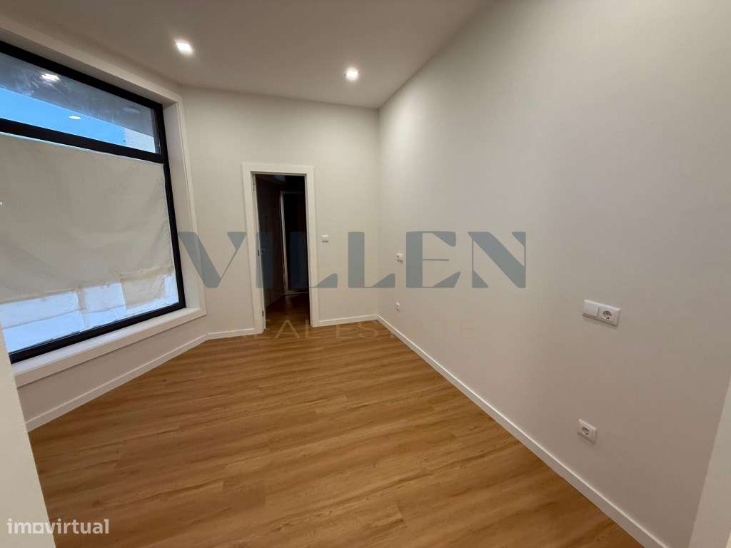 Apartamento T2 com Entrada Privativa e Garagem na Maia-17