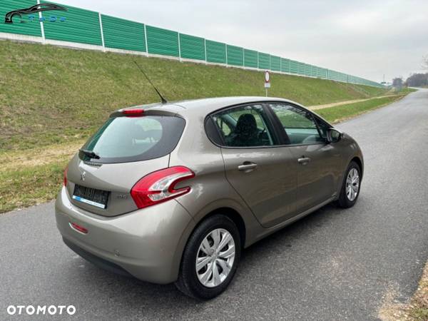 Peugeot 208 PureTech 82 Start & Stop Allure - 13