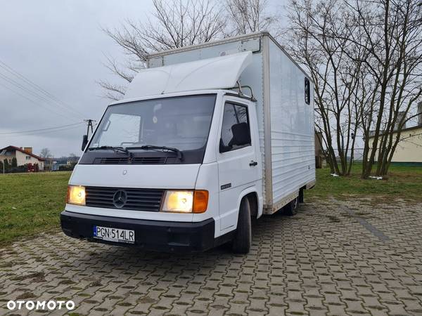 Mercedes-Benz MB 100 - 1