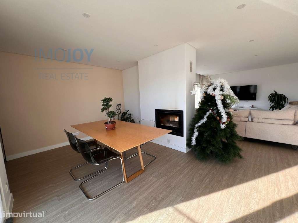 Moradia V4 na Fonte Boa da Brincosa - Grande imagem: 4/24