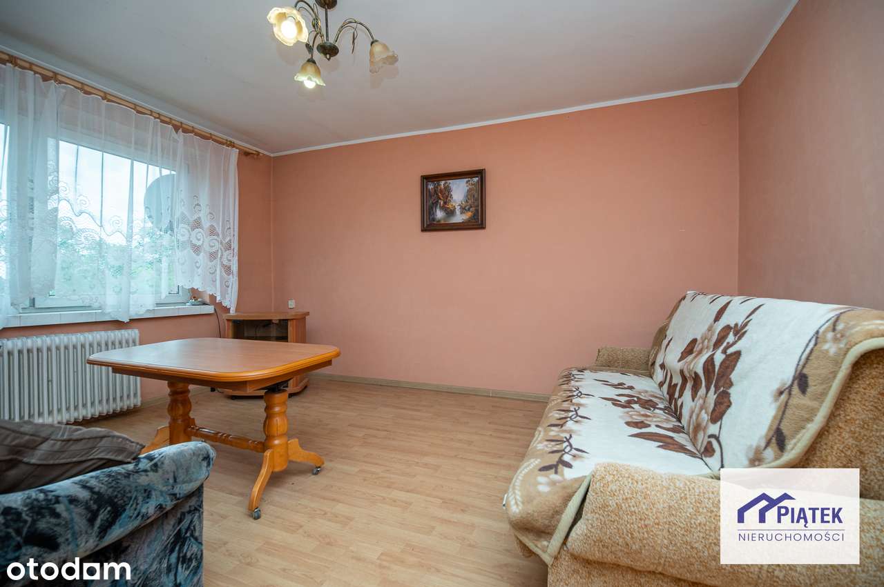 Dom jednorodzinny, trzy niezależne mieszkania!-14