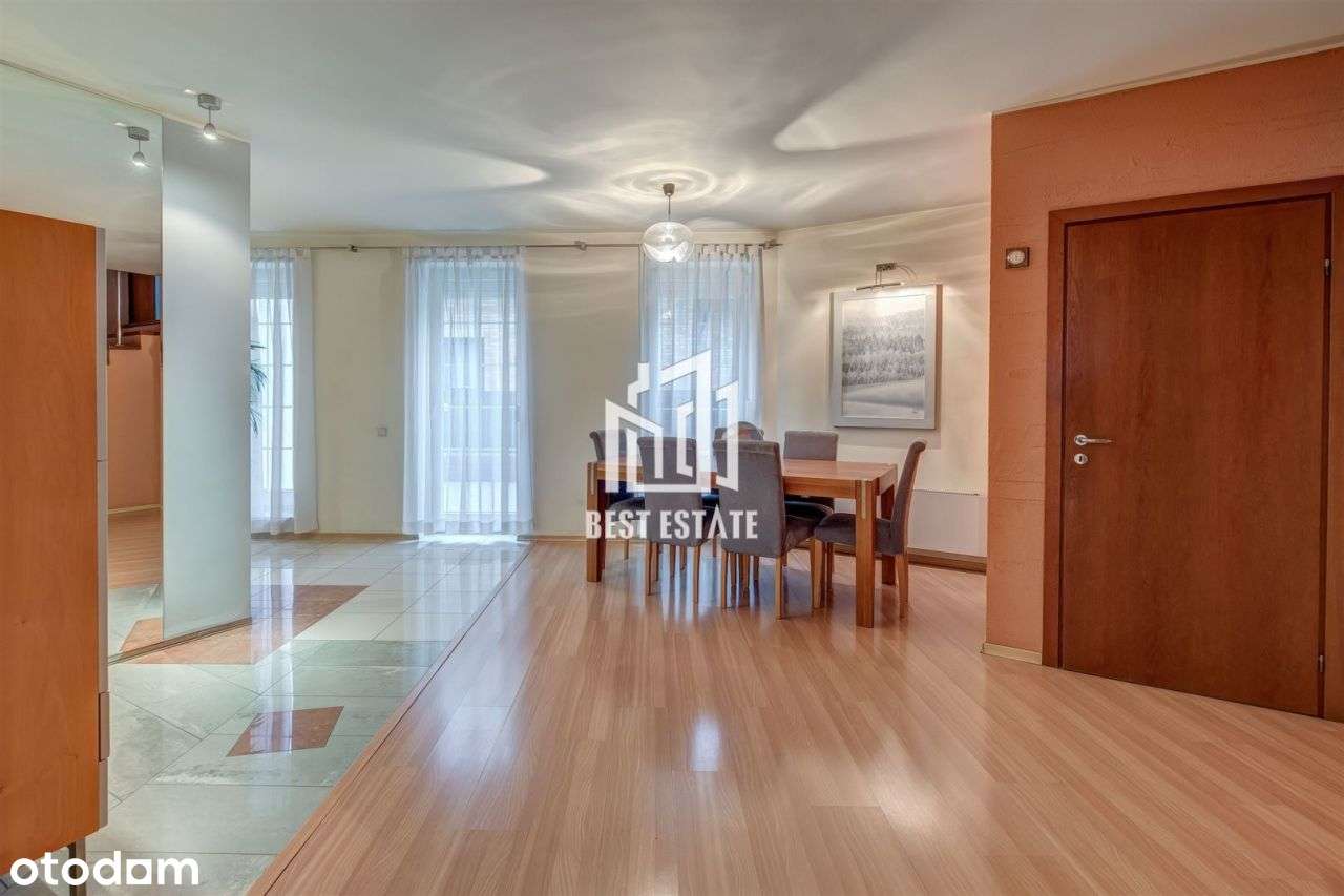 Przestronny Dom Blisko Centrum-7