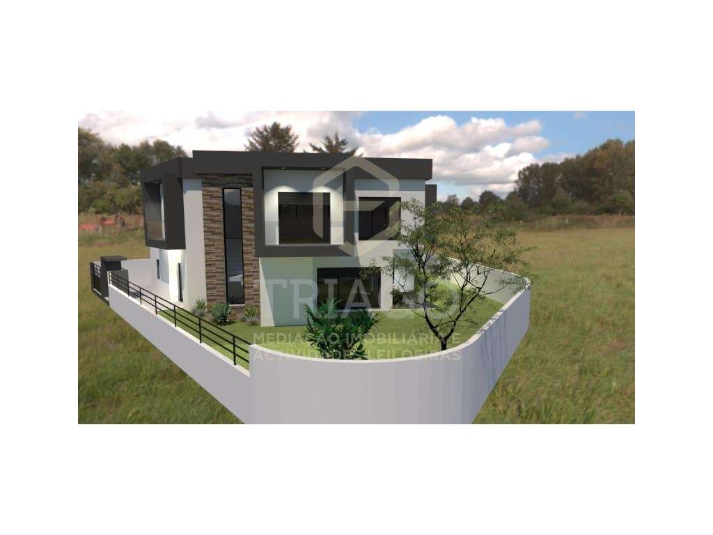 Moradia T5 no Centro Samora Correia - Um Exclusivo Triago-5