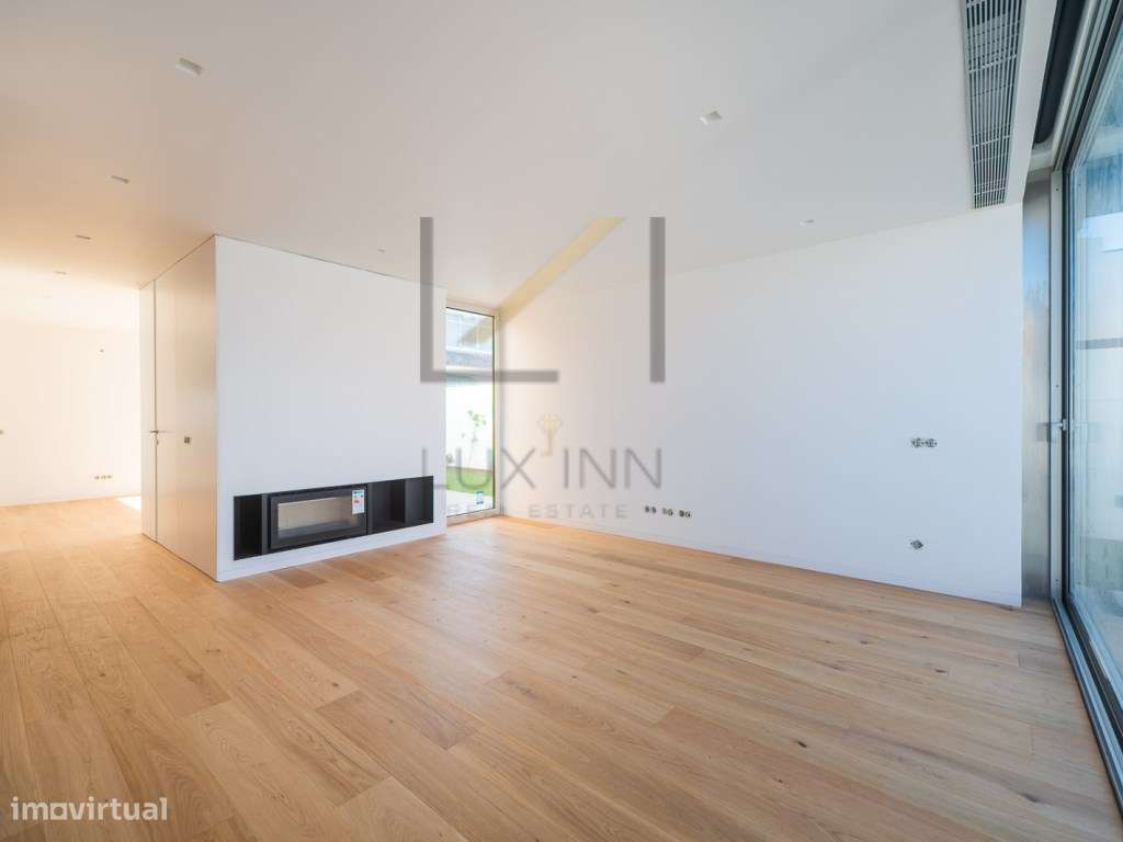 Moradia T4 em São Domingos de Rana-8