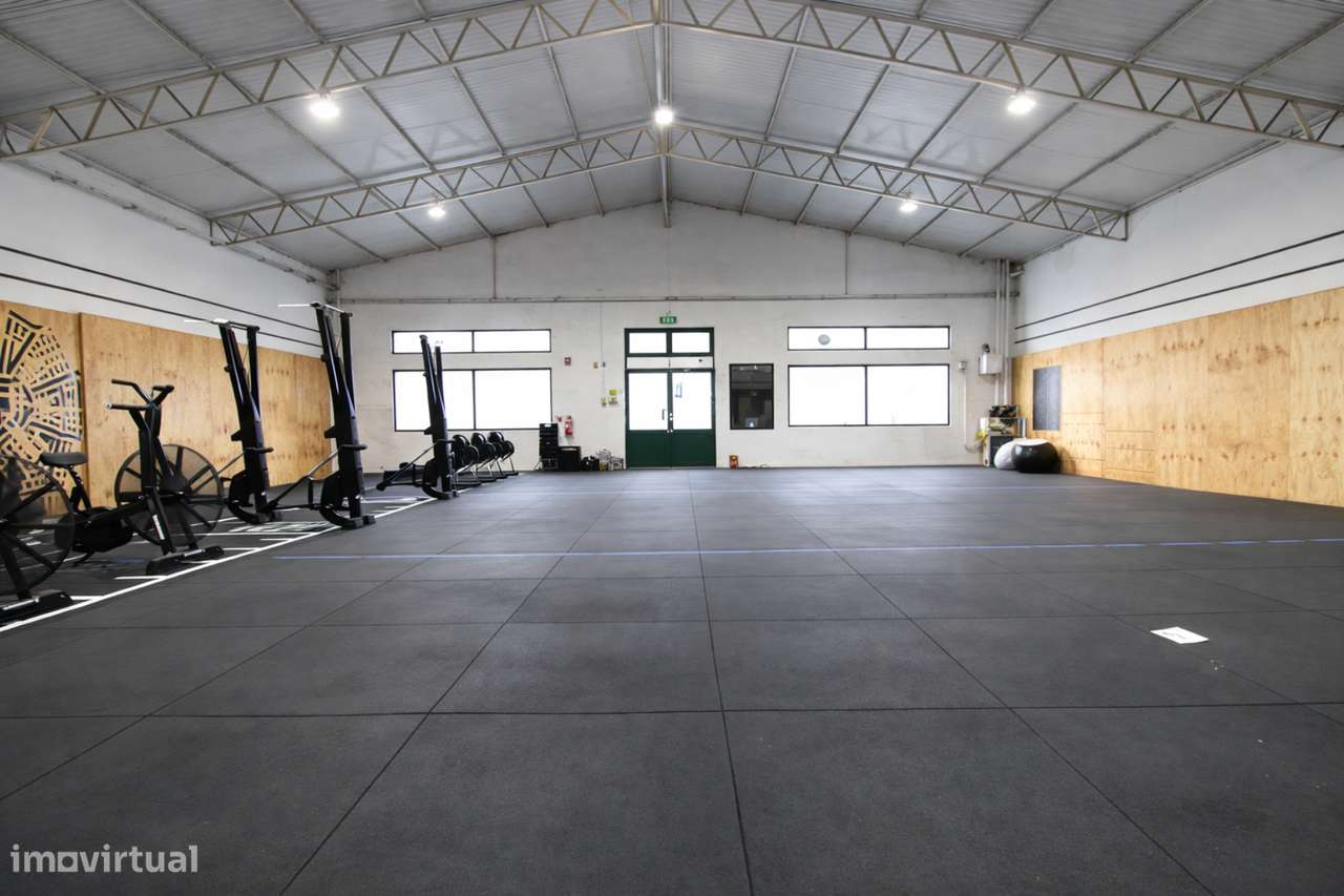 Espaço comercial em Avelãs de Caminho para venda-9