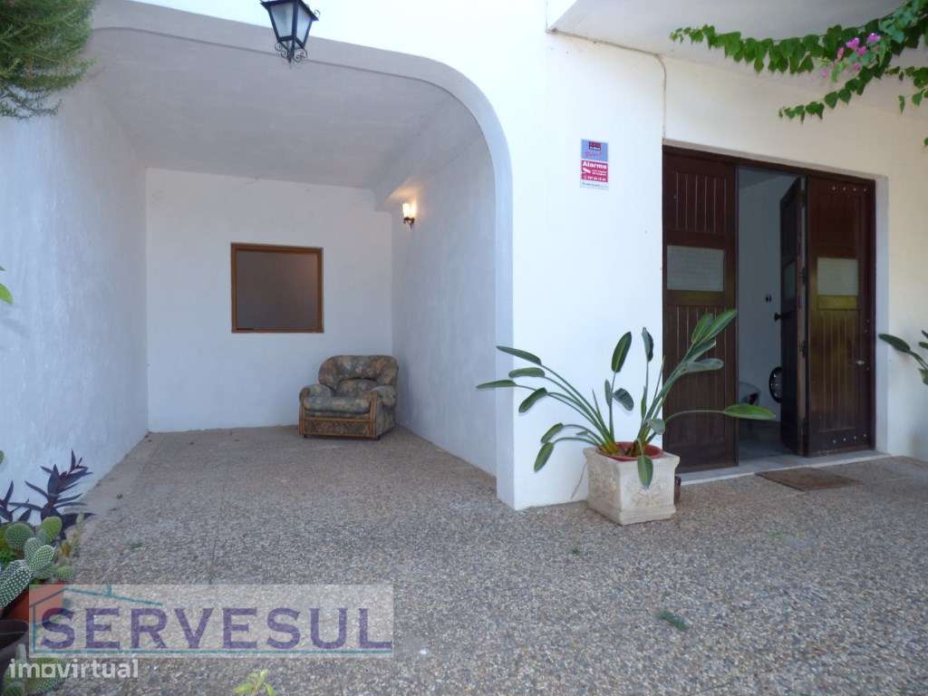 Charmosa moradia situada a apenas 1 km da vila de Paderne e a 20 mi... - Grande imagem: 5/48