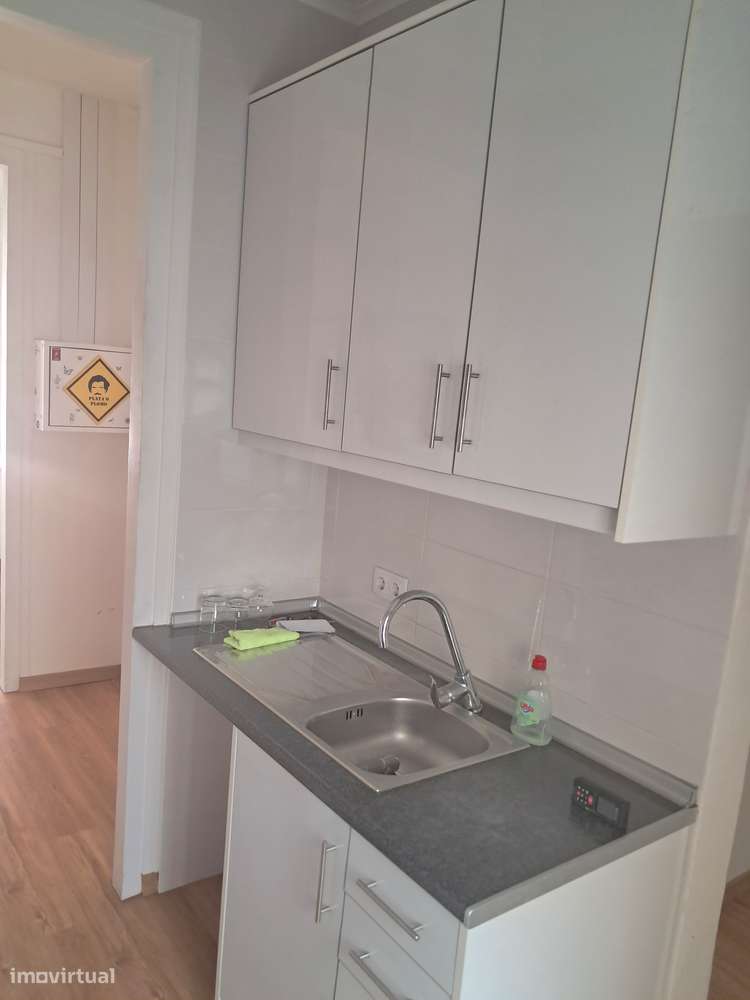 T1 em Arroios com cozinha separada-6