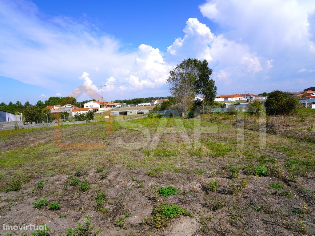 Terreno com 2500m2 para construção .