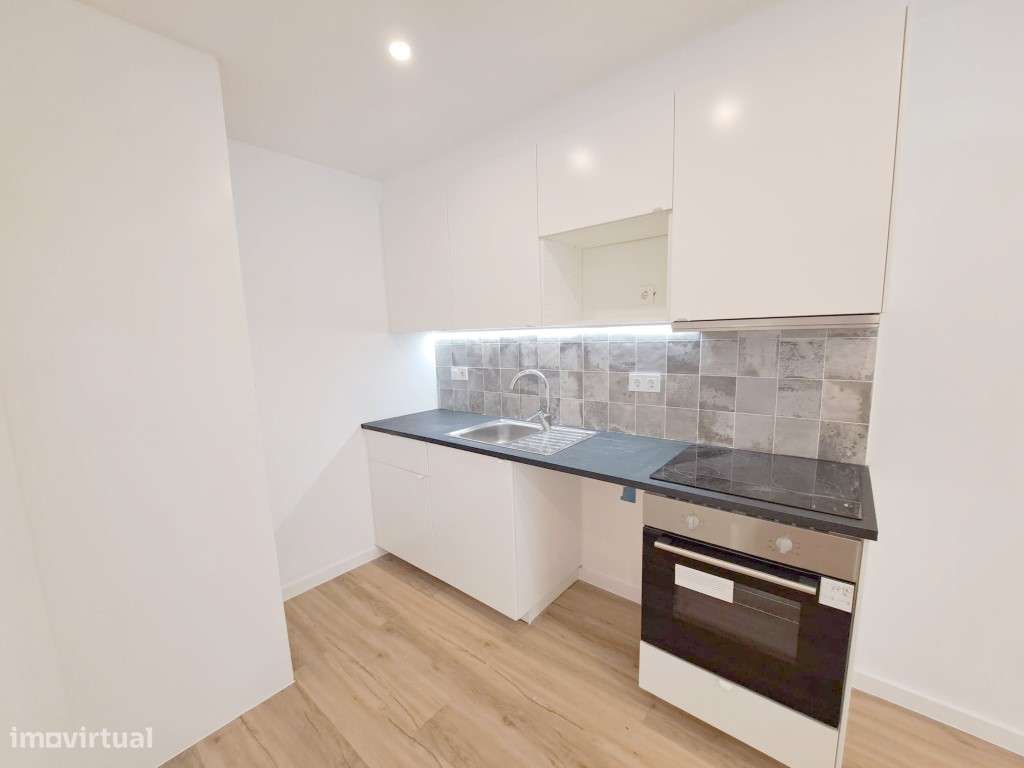 Apartamento T2 com elevador para venda em Odivelas - Lisboa-22