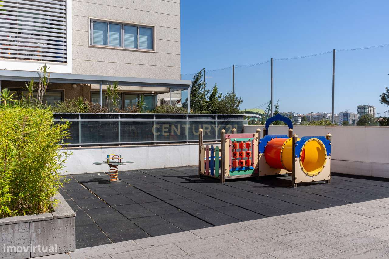 T1 em Condomínio Privado na Quinta dos Barros em Lisboa-14