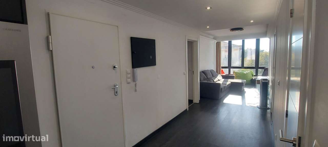 BOBADELA - Apartamento T3 no centro! - Grande imagem: 5/21