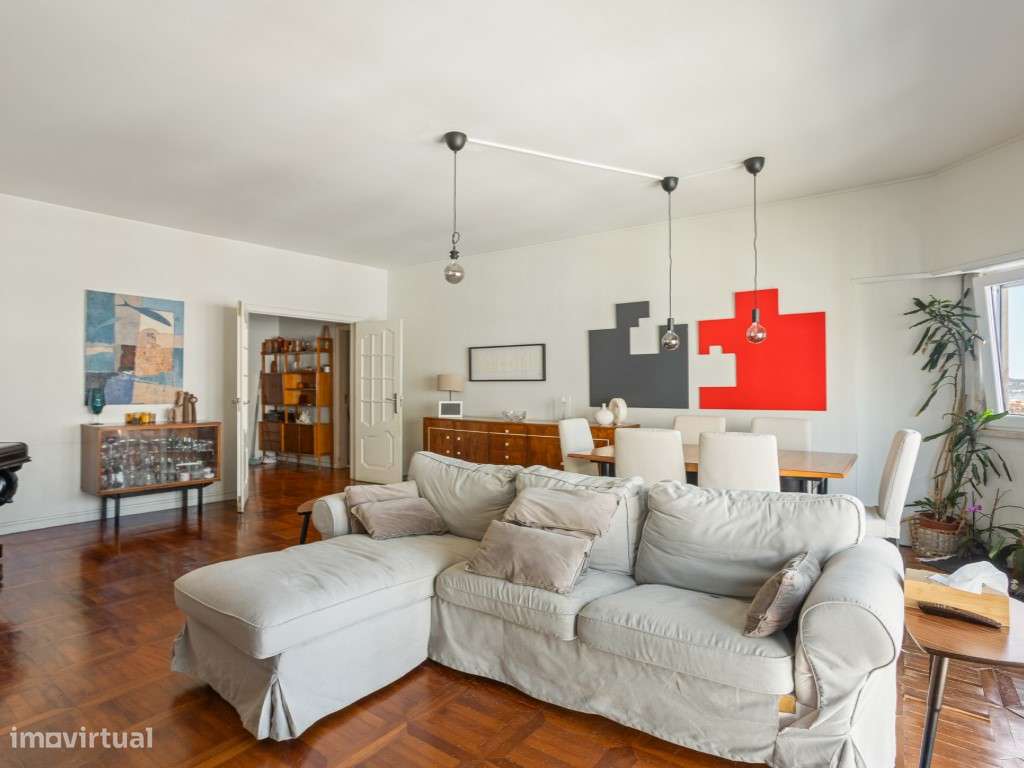 Excelente Apartamento T4 em MIraflores-6