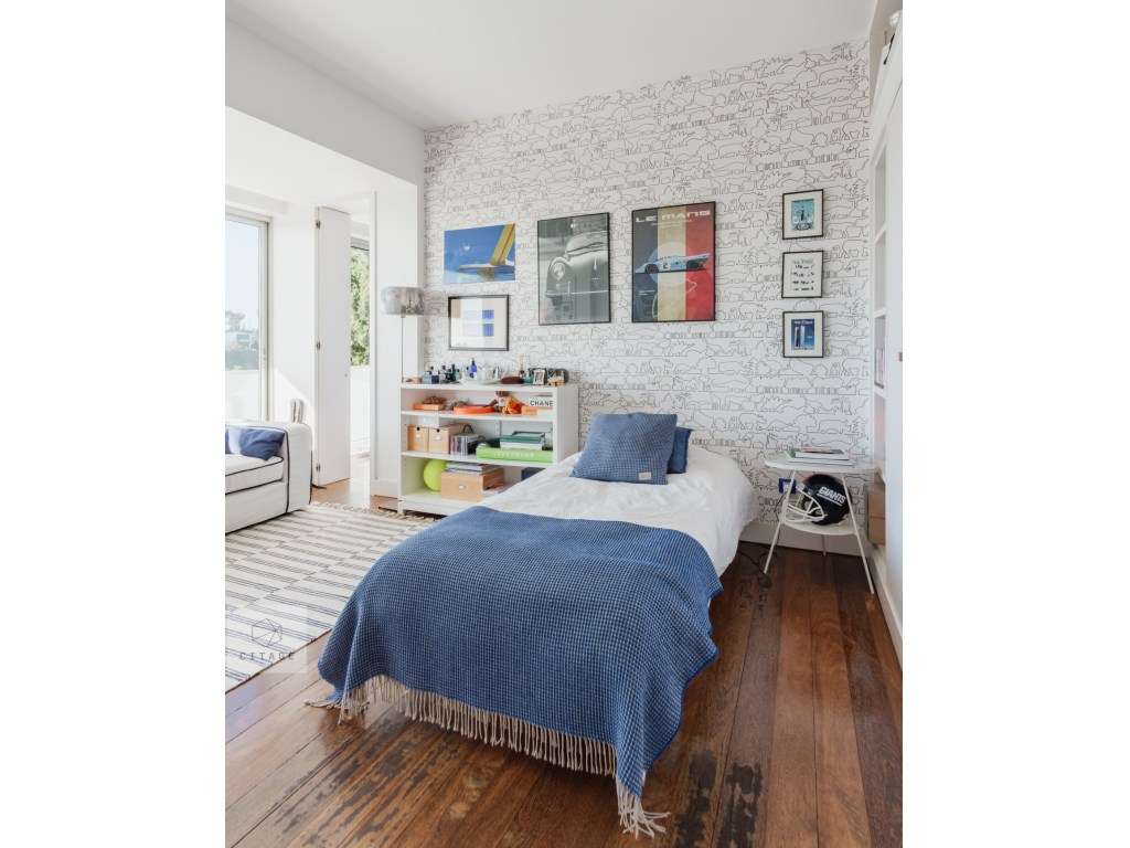 Moradia com vista mar no centro do Estoril-35