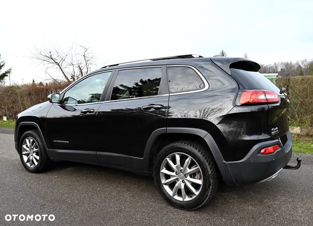 Jeep Cherokee - 18