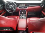 Alfa Romeo Stelvio 2.0 Turbo 16V AT8-Q4 - 9