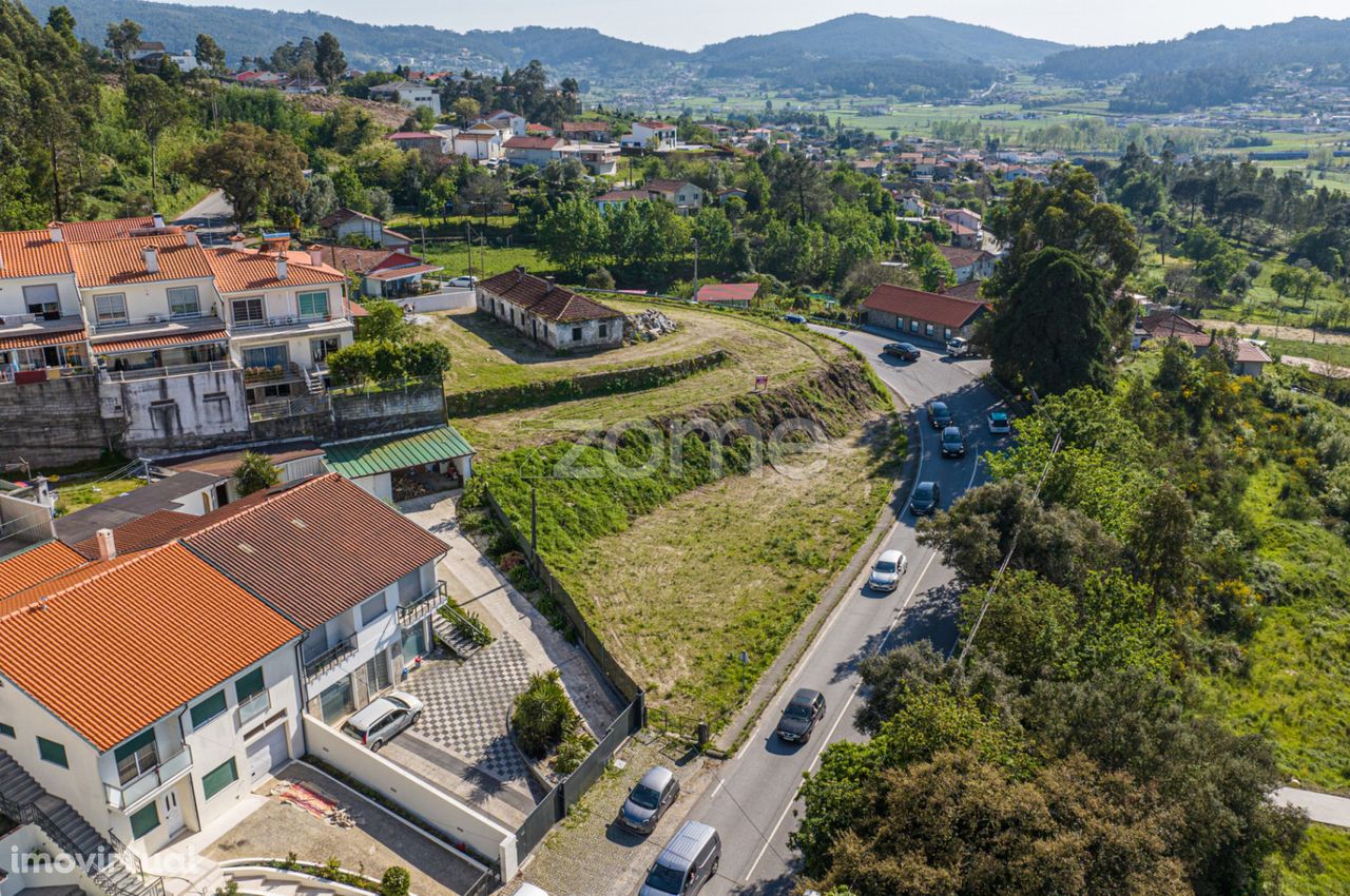 Terreno para construção com 1140m2 em Esporões, Braga