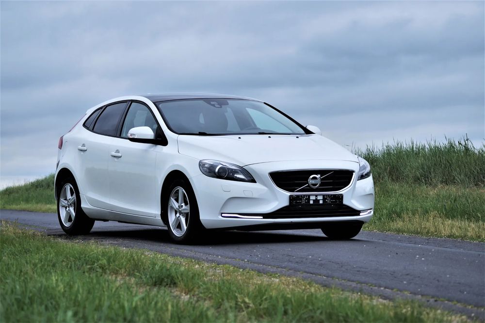 Volvo V40 II 2013