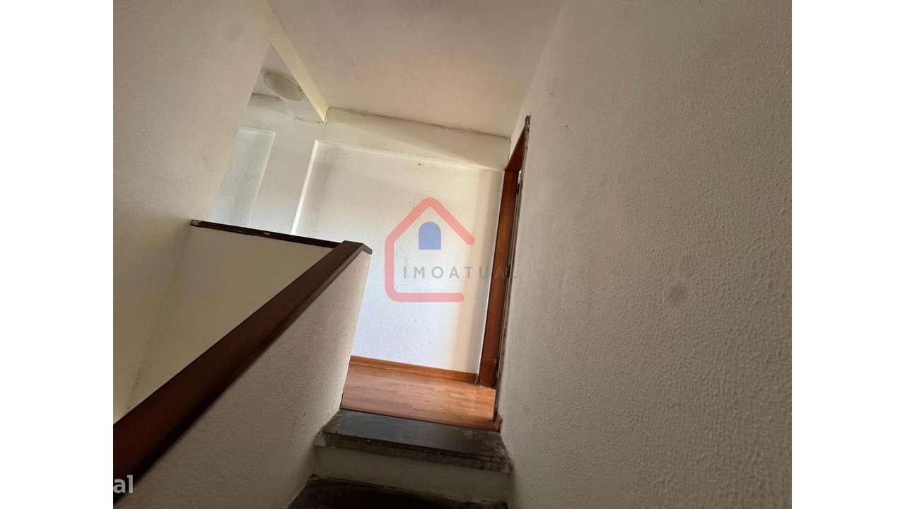 Apartamento T2 em Portugal-10