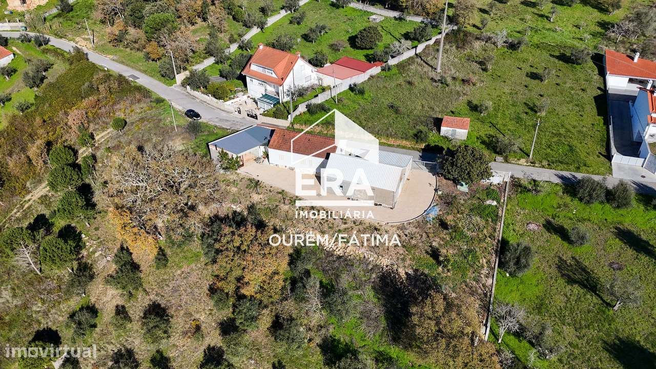 Moradia T3 inserida num terreno de 1.268m²-25