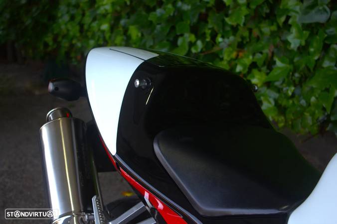 Honda VTR 1000 SP2 - 9