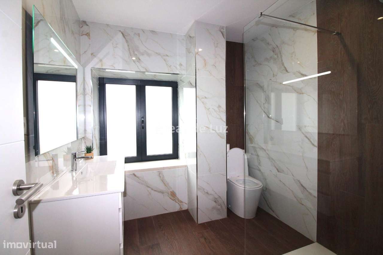 Moradia Unifamiliar T4 - Reguengo do Fétal-7