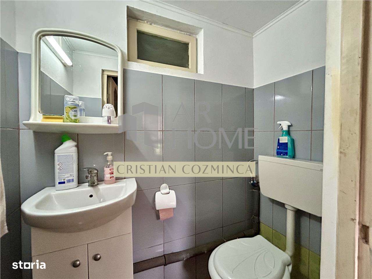 Vanzare casa 6 camere, in Baicoi, teren 1800 MP-13