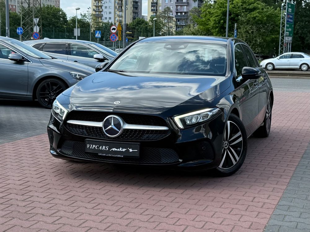 Mercedes-Benz A W177 180 7G-DCT Special Edition 2021