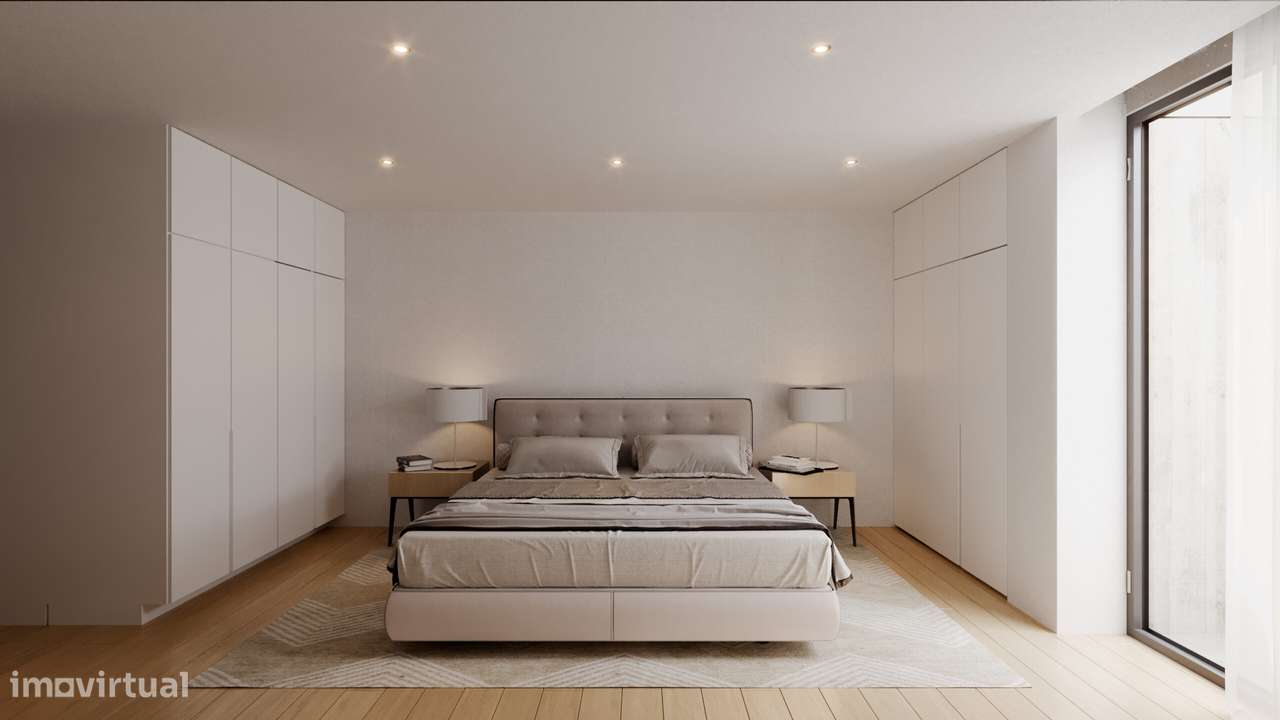 Apartamento T3 c/3 lugares de garagem no Porto (Paranhos)-5