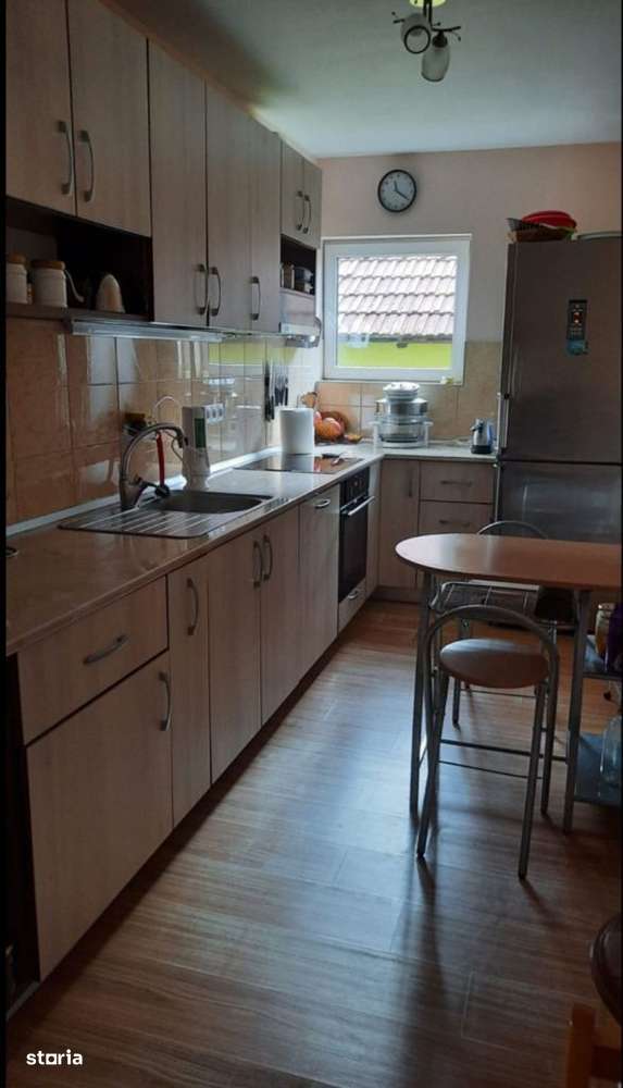 Hala 233 mp + apartament, Bascov, teren 900mp - Imagine principală: 4/8