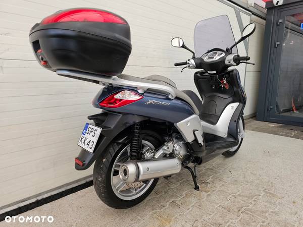 Yamaha X-max - 16