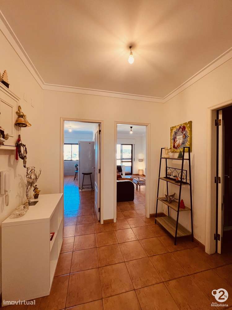 Apartamento T2 - Belas - 86m2 com arrecadação-9