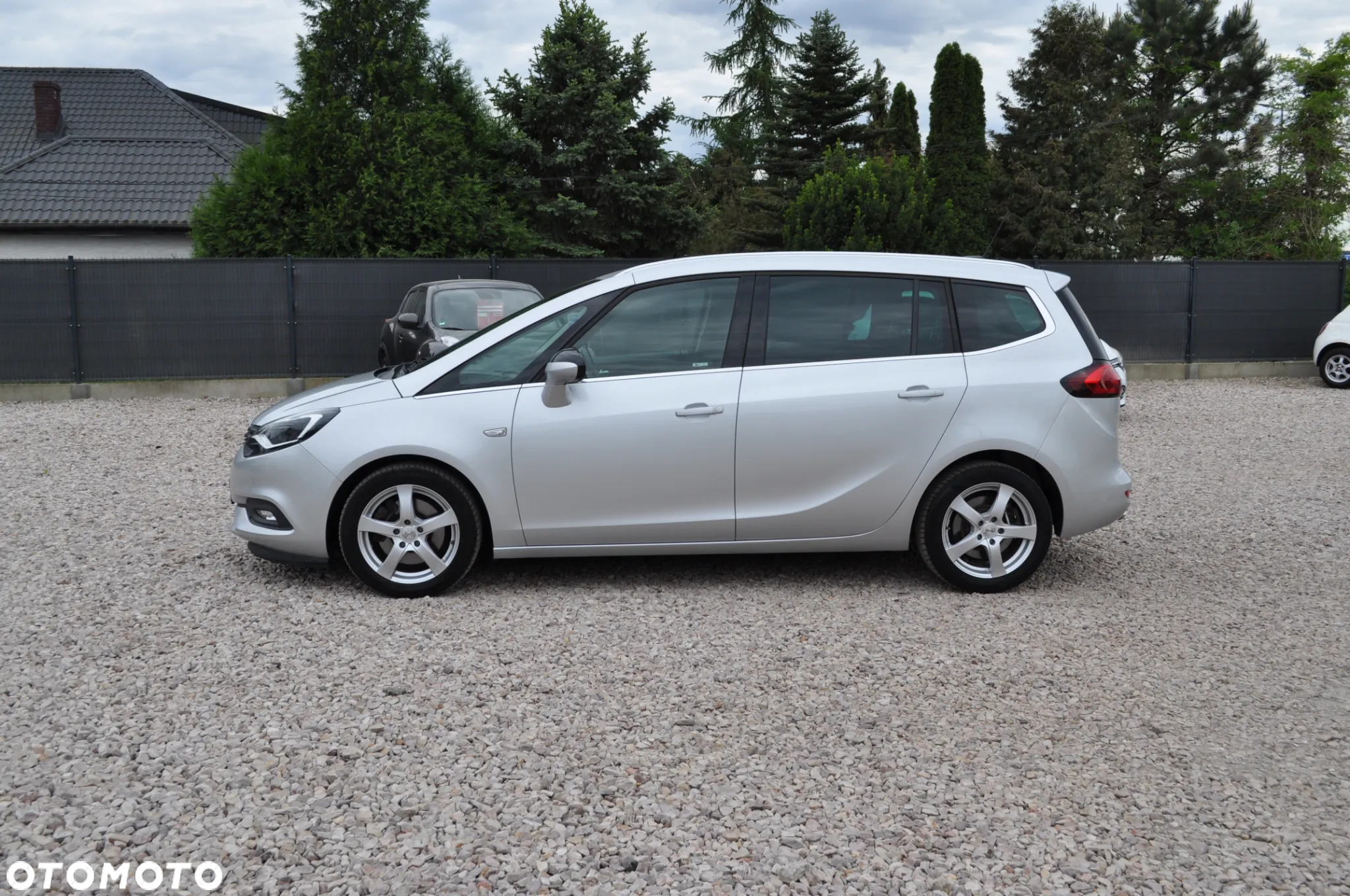 Opel Zafira 2.0 D (CDTI ecoFLEX) Start/Stop Active - 10