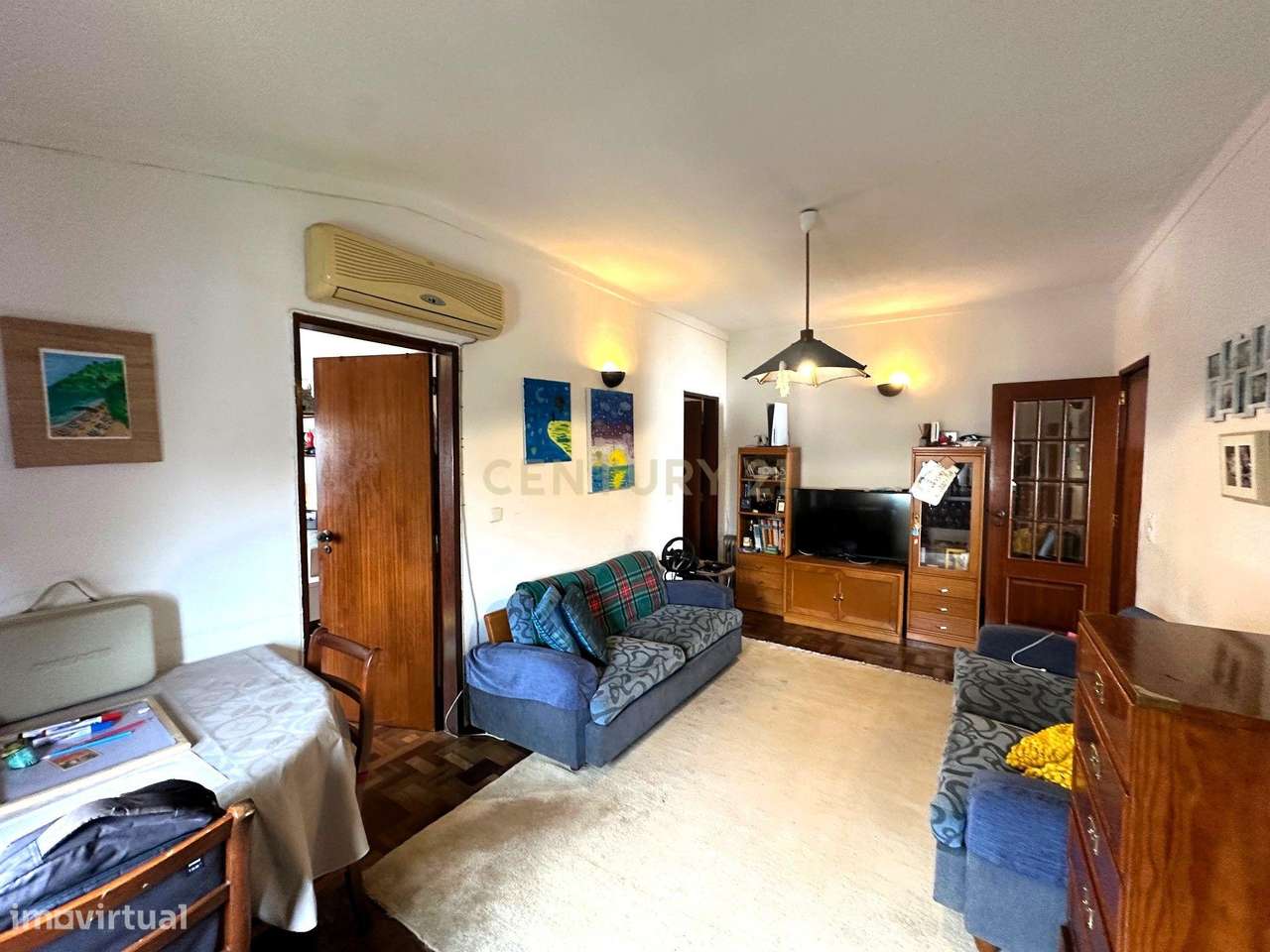 CAPARIDE-Moradia com 3 apartamentos independentes-43