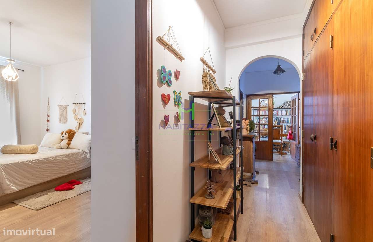 Apartamento T2 com Terraço, virado a sul, numa zona sossegada de Lagos-12