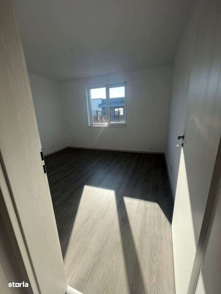 Case insiruite 3 camere - Imagine principală: 5/9