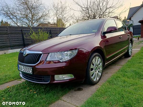 Skoda Superb 2.0 TDI Platinum - 1