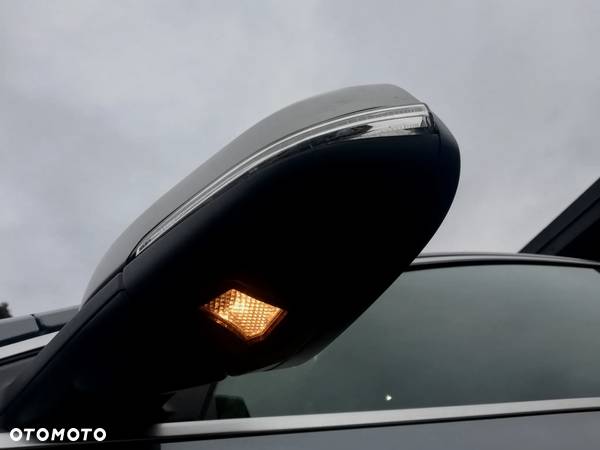 Volvo V40 T4 Drive-E R-Design Momentum - 31