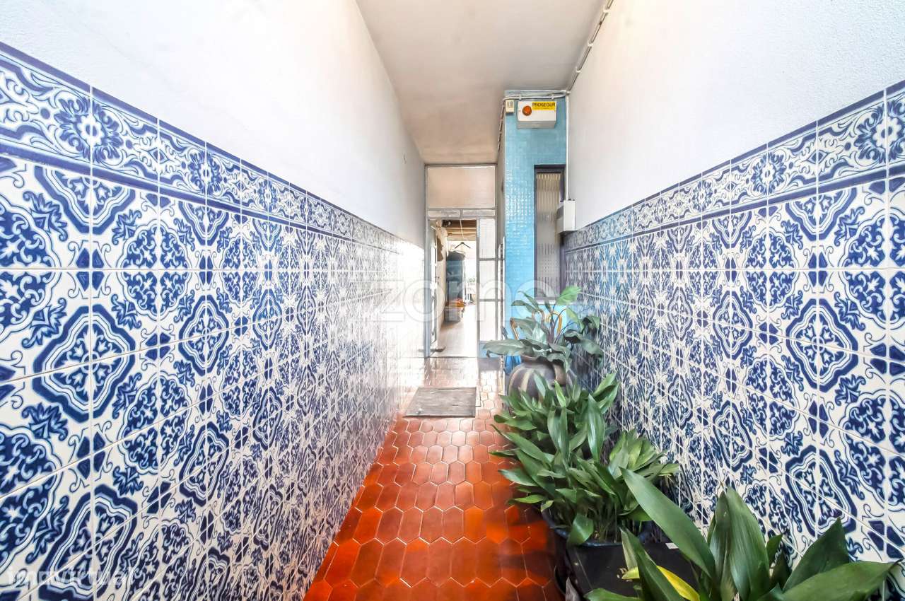 Moradia T4 (dois apartamentos T2), Senhora da Hora, Matosinhos - Grande imagem: 3/48