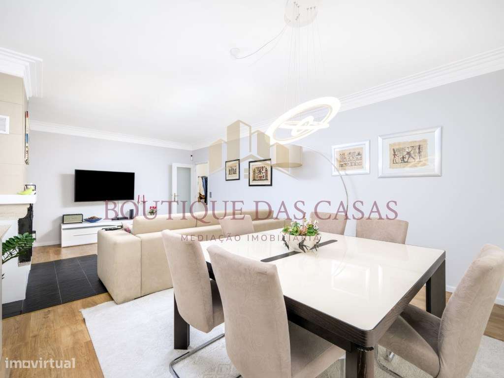 Apartamento T3 com Varanda e Box - Olival - Grande imagem: 3/25