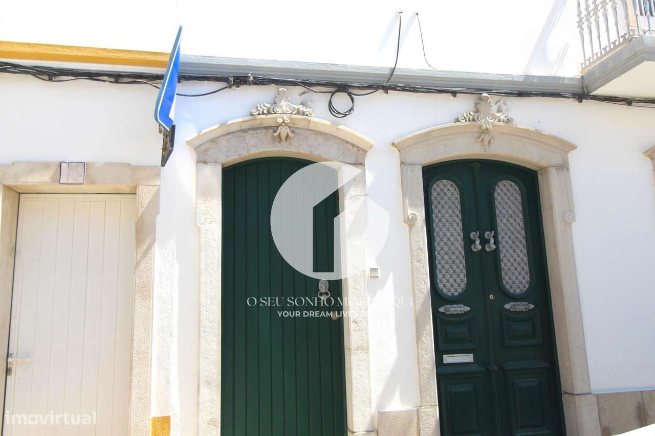MORADIA T3 COM PÁTIO NA BAIXA DE OLHÃO-35