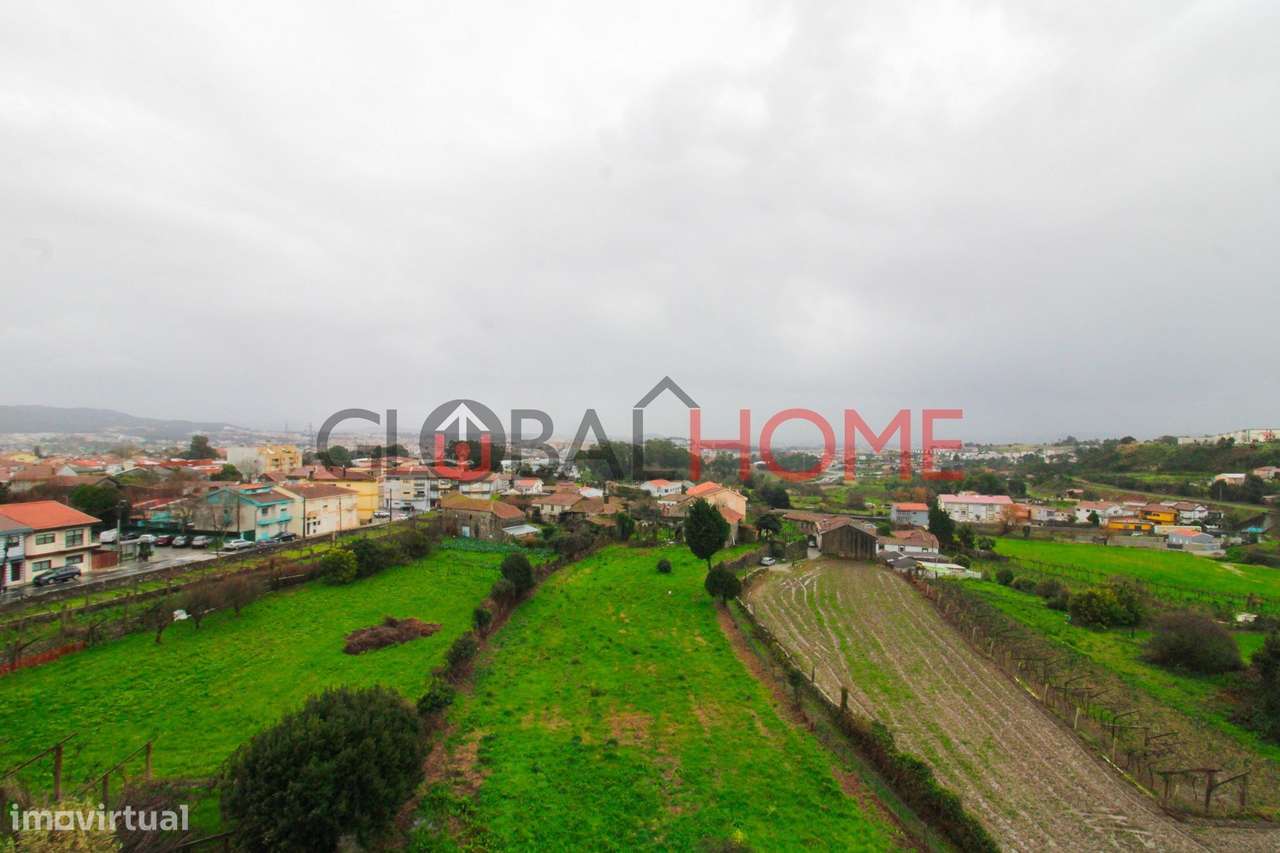 Apartamento T3 Renovado em Rio Tinto-37