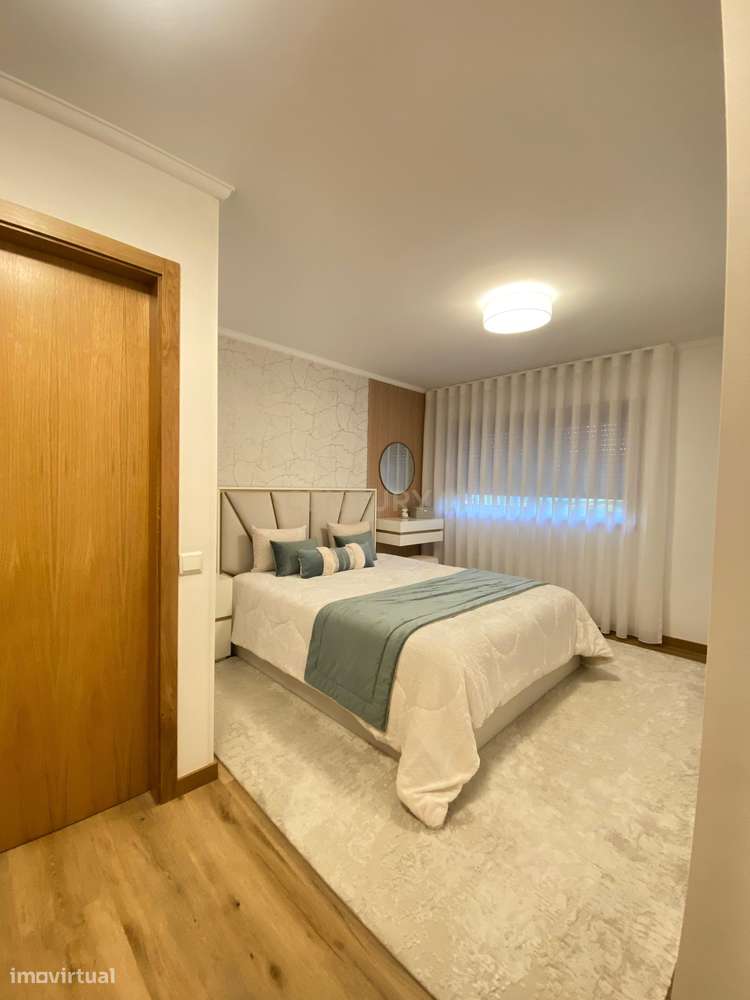 Apartamento T2+1 totalmente remodelado no centro de Valongo - Grande imagem: 3/17