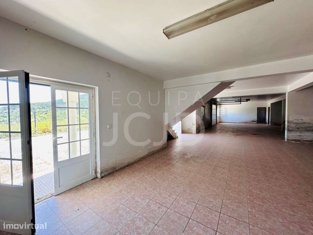 Moradia T5 com Garagem e Terreno Amplo - Quinta do Pinheirinho, San...-37