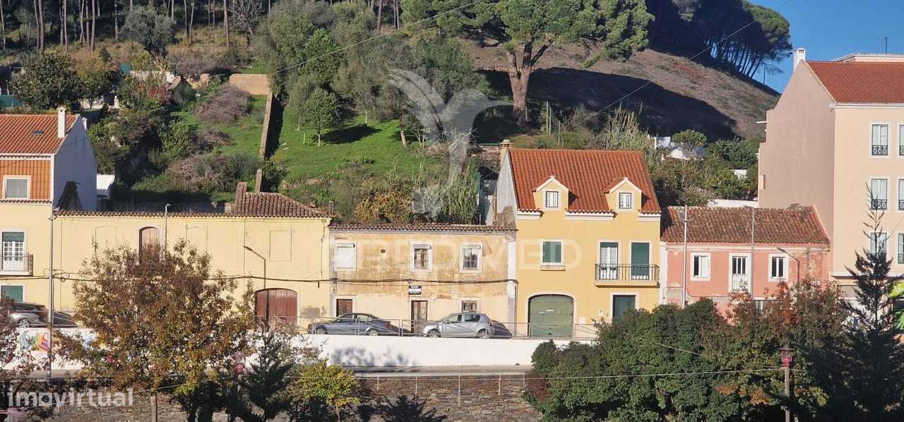 Lote para construção de moradia com piscina - Grande imagem: 2/14