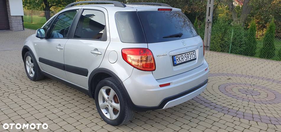 Suzuki SX4 1.6 VVT 4x2 Comfort - 3