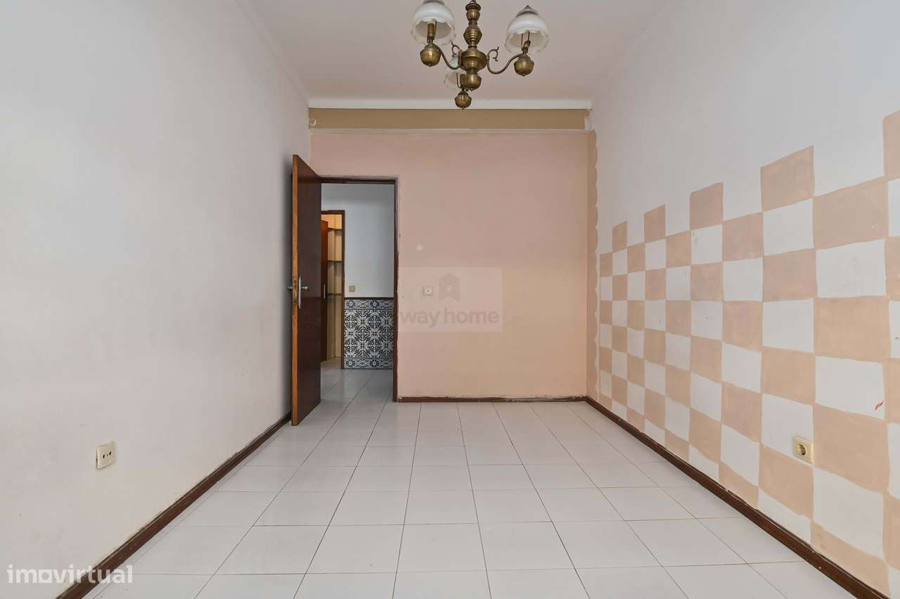 Apartamento T2 | Central | Baixa da Banheira-10